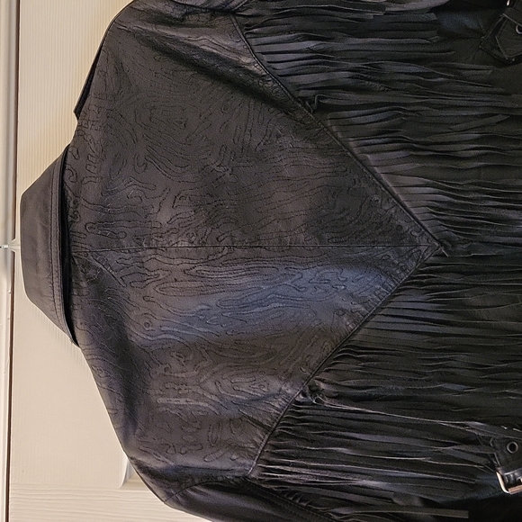 BERMANS 100% COWGIRL LEATHER JACKET.  THINSULATED ZIP VEST REMOVAL - Picture 9 of 14
